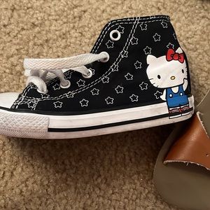 Hello kitty Converse